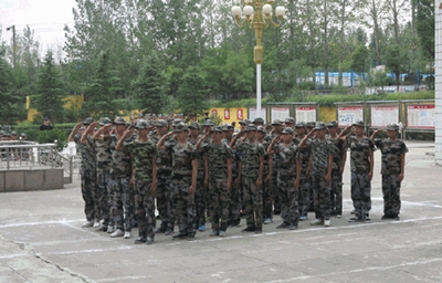  自貢市第二十二中學(xué)校是民辦學(xué)校還是公辦學(xué)校？